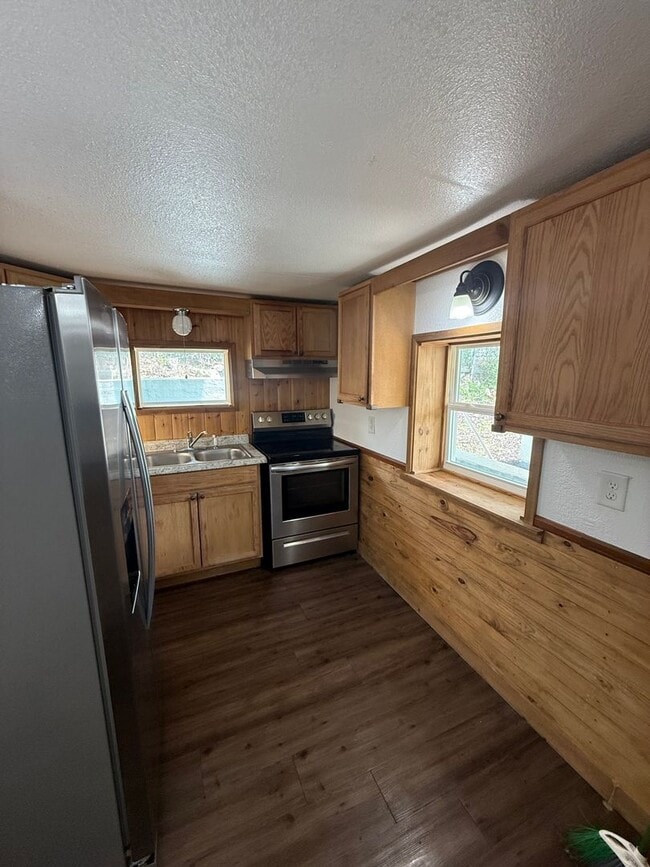 Photo - 519 E 7th St Unit B