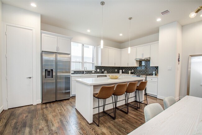 Building Photo - 2717 Eado Grove Ln