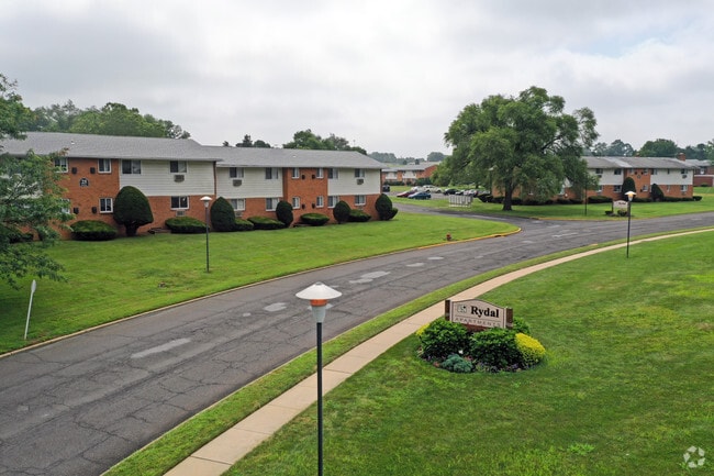 Rydal Apartments