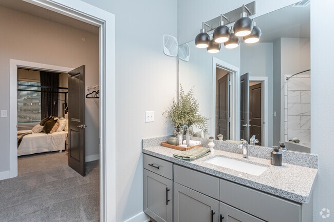 1BR, 1BA - Monroe