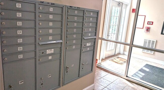 Photo - 11 Cheriton Rd Unit 1