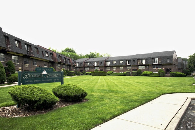 Brookdale Apartments - Brookdale Apartments