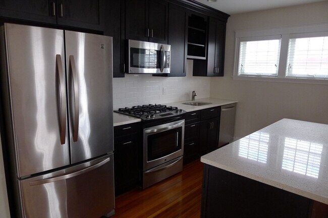Photo - 32 Chestnut St Apartment Unit 2