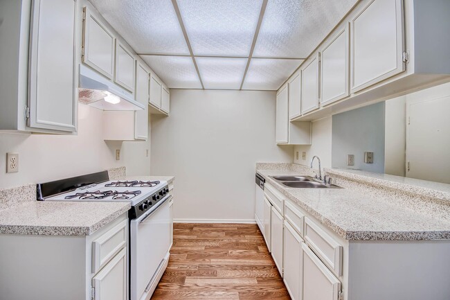 Photo - Cherry Creek Apartments