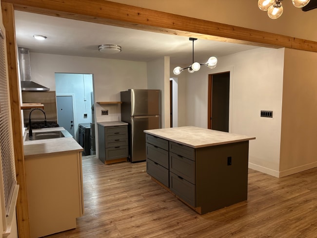 Photo - 21304 St Francis