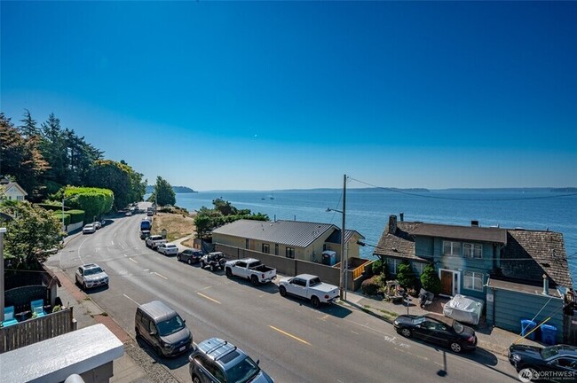 Photo - 4226 Beach Dr SW