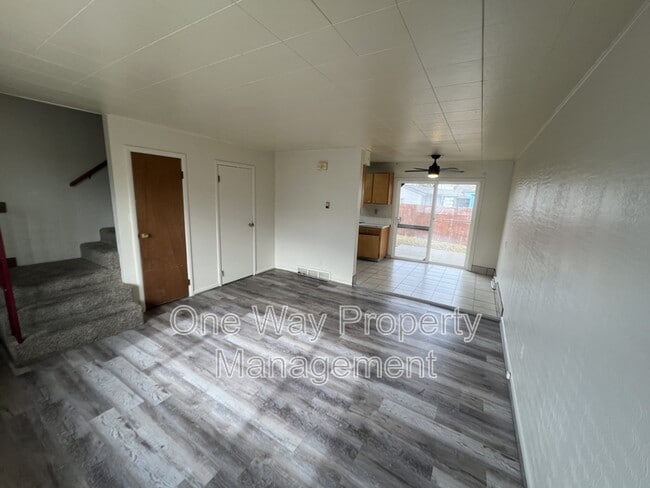 Photo - 2415 6th Ave