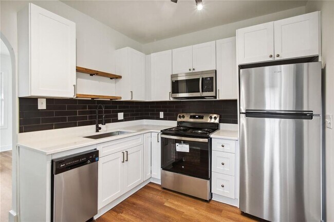 Photo - 782 Dixie Ave NE Unit 2