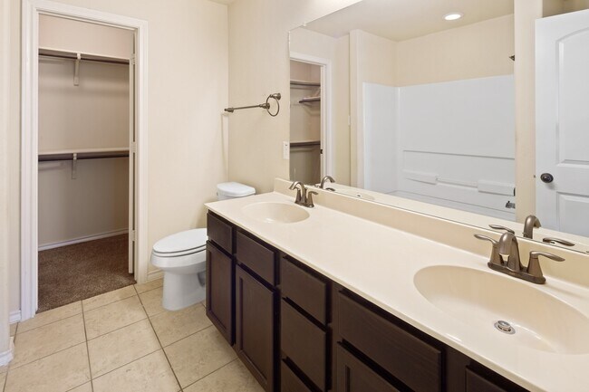 Photo - Beautiful 3 Bedroom Townhome, Kyle, Texas!