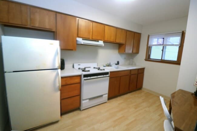 220 Griffing Ave