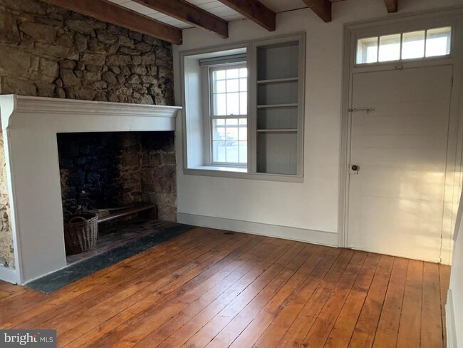 Photo - 2389 Forest Grove Rd