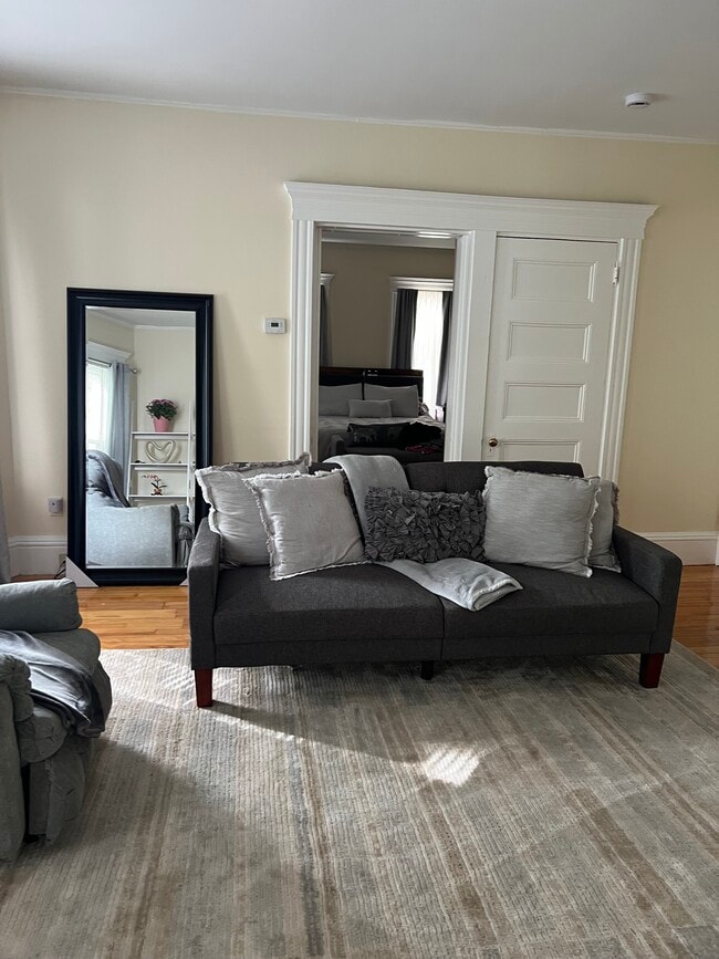 Photo - 10 Pine St Unit 1st floor right