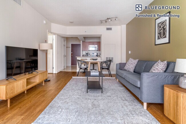 Photo - 2400 M St NW Unidad SI FL4-ID908