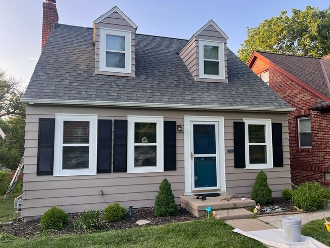 Building Photo - Dundee 4 bed 2 bath 3 car garage
