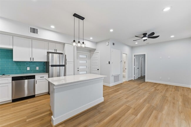 Photo - 5420 Elysian St Unit E