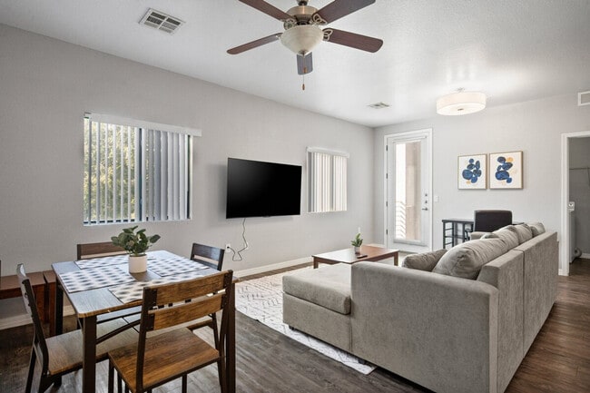 Building Photo - 14 W Villa Rita Dr Unit ID1244300P Rental