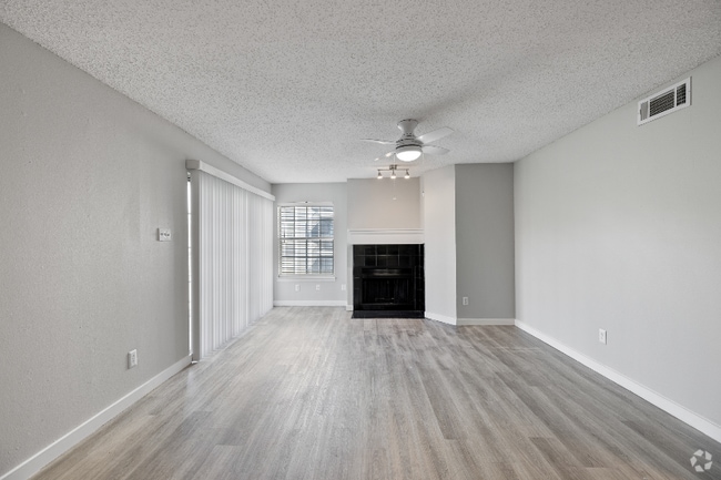 Building Photo - 11011 Woodmeadow Pkwy Rental