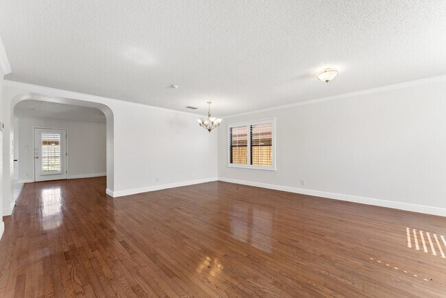 Photo - 4013 Southbrook Ct