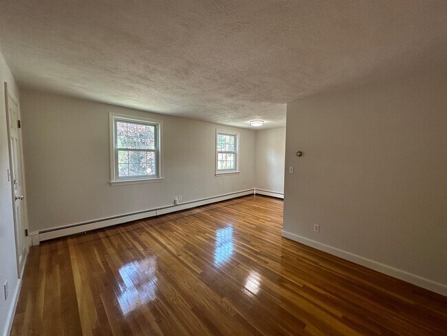 Photo - 184 Broadway St Unit 3