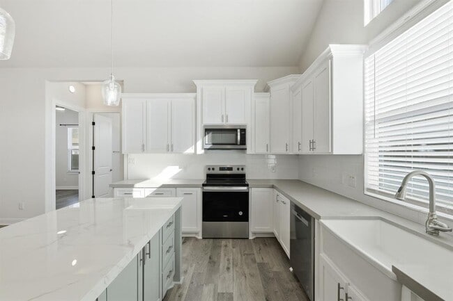 Photo - 200 Waikakaaua Dr