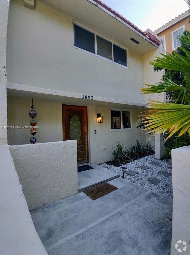 Building Photo - 3853 NE 170th St Rental