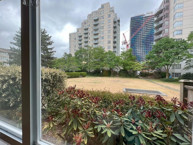 Photo - 4990 McGeer St