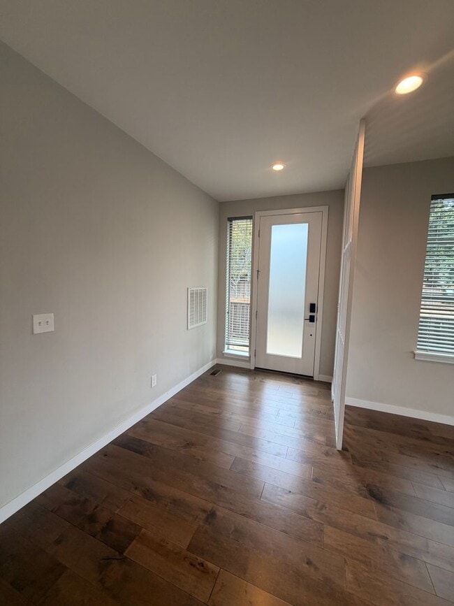 Photo - 5462 SE 57th Ave