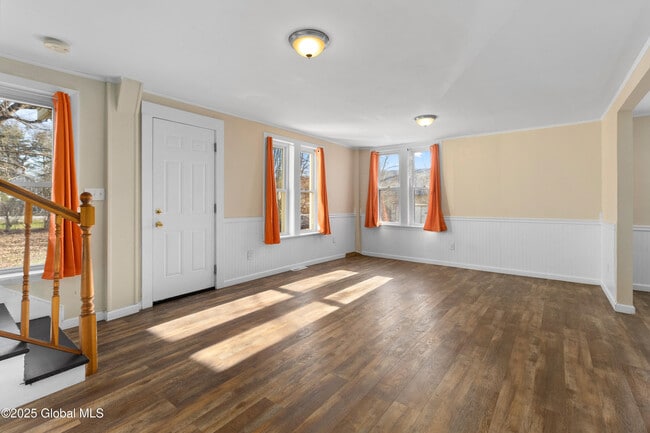 Photo - 650 Malta Ave