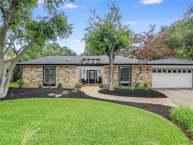 Building Photo - 1100 St Williams Ave