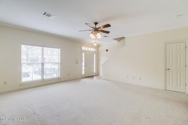 Photo - 908 Jefferson Dr