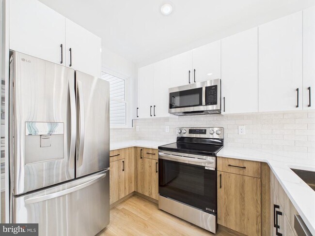 Photo - 1326 S Gross St Unit 4