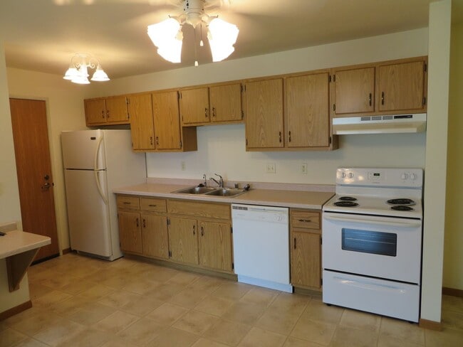 Photo - 606 W State St Unit 606 Apt#3