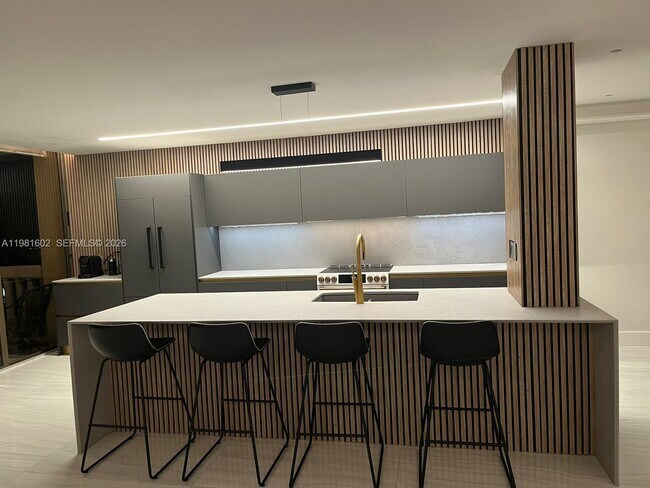 Photo - 19355 Turnberry Way Unit 5L