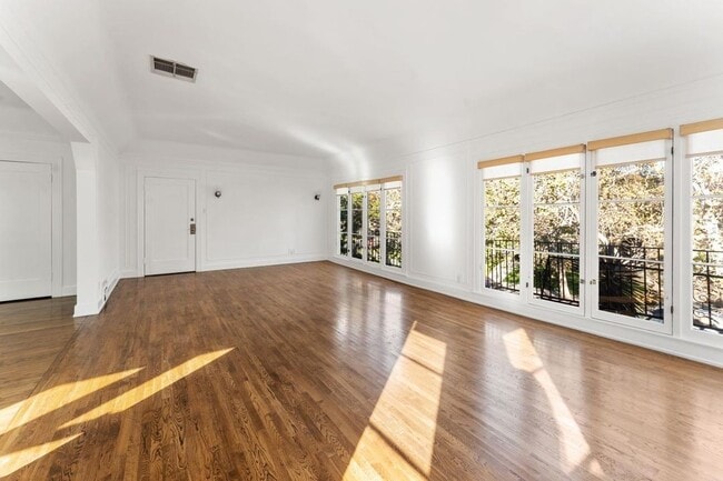 175-181 N. Sycamore Avenue,