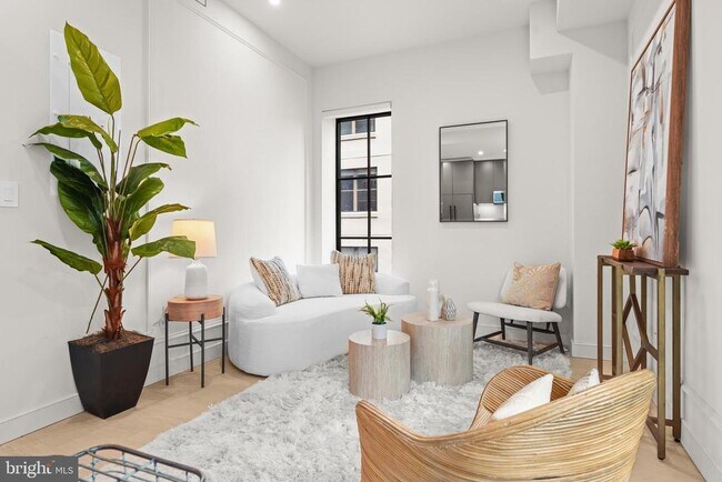 Photo - 2121 Ward Pl NW Unit 403