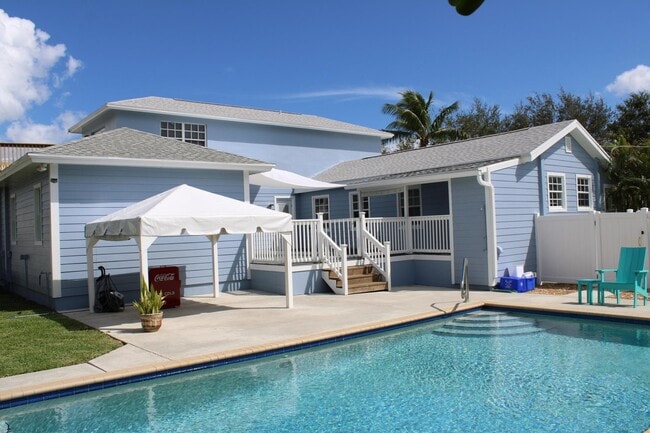 Photo - 475 Seabrook Rd