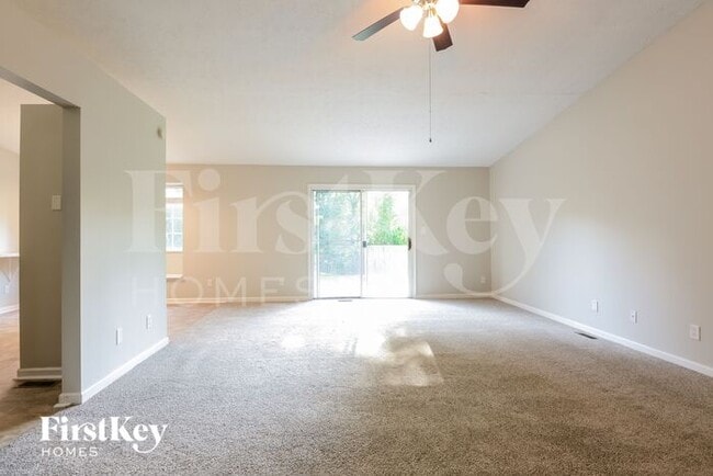 Photo - 274 Meadow Glen Dr