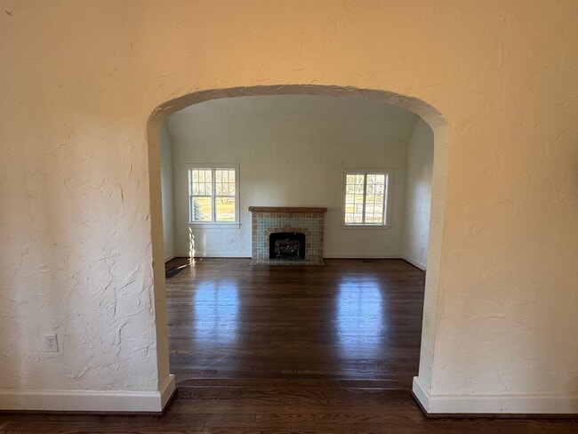 Photo - For Rent: 4BR / 2BA Home in Historic Club View – Bonus Sunroom & Screened Porch!