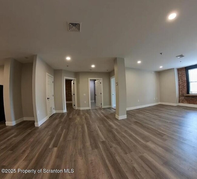 Photo - 205 N Washington Ave