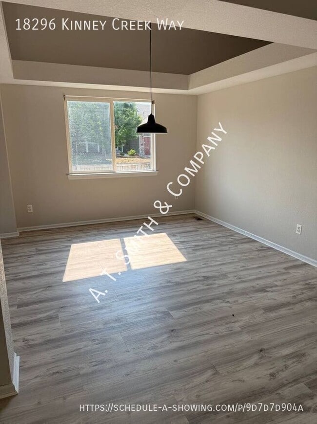 Photo - 18296 Kinney Creek Way