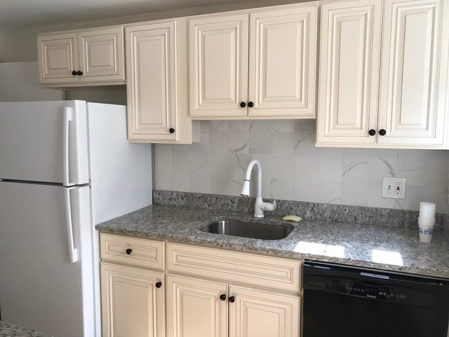 Photo - 83 Emerson Gardens Rd Condo Unit 83