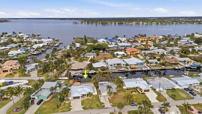 Photo - 1479 SW Seahawk Way