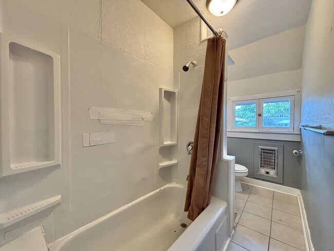 Photo - 1122 W Augusta Ave Unit 1