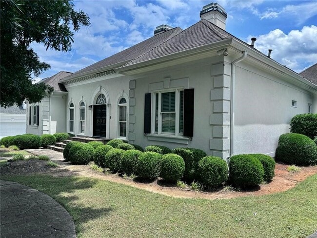 Photo - 5275 Northwater Way