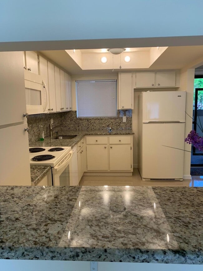 Photo - 3212 Strawflower Way Unit 204