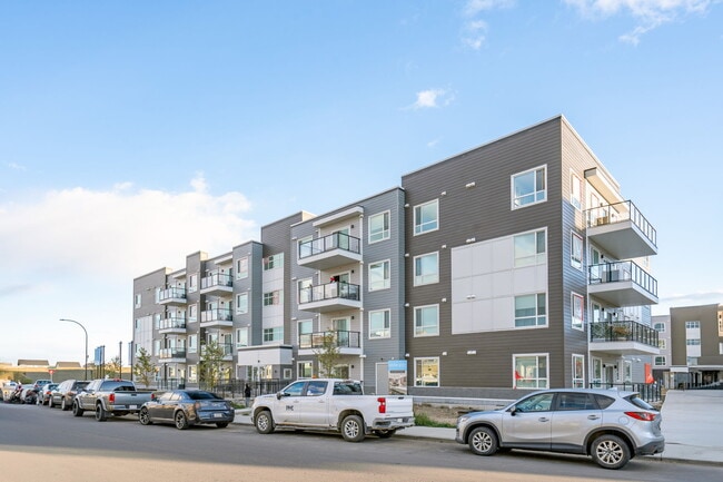 Photo - 33 Carringham Gate NW