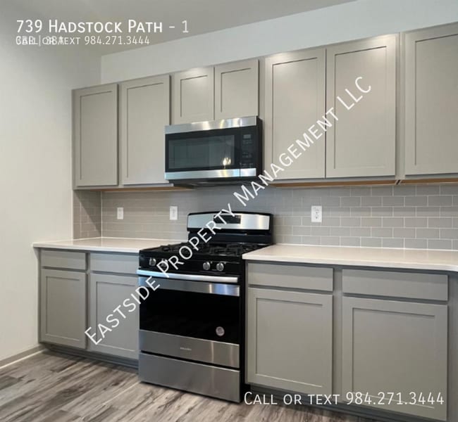 Photo - 739 Hadstock Path