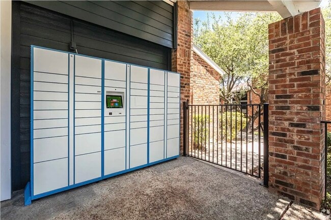 Photo - 2170 Thousand Oaks Dr Unidad 0338Q