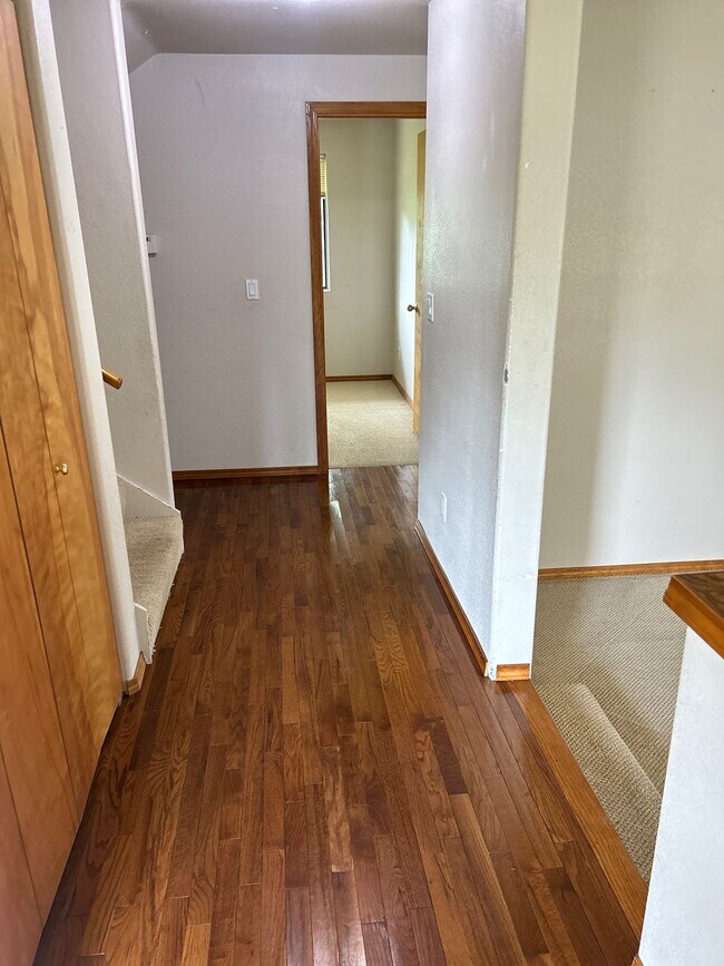 Photo - 8294 Breeze Loop