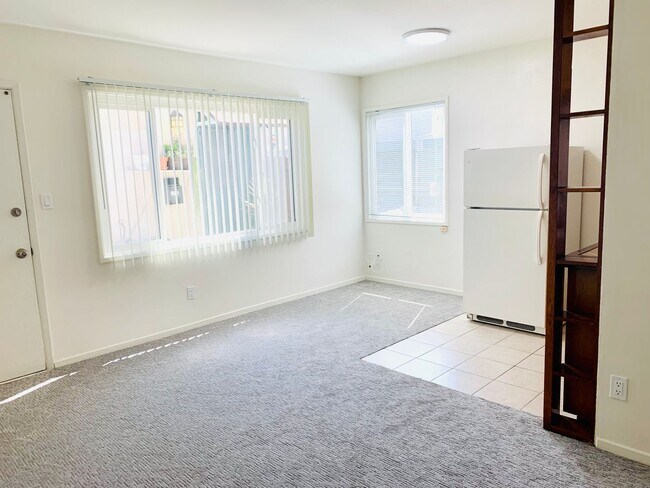 Photo - BAYSIDE STUDIO IN MISSION BEACH - ONLY $ 1695/mo! Unit 3264 Bayside Lane